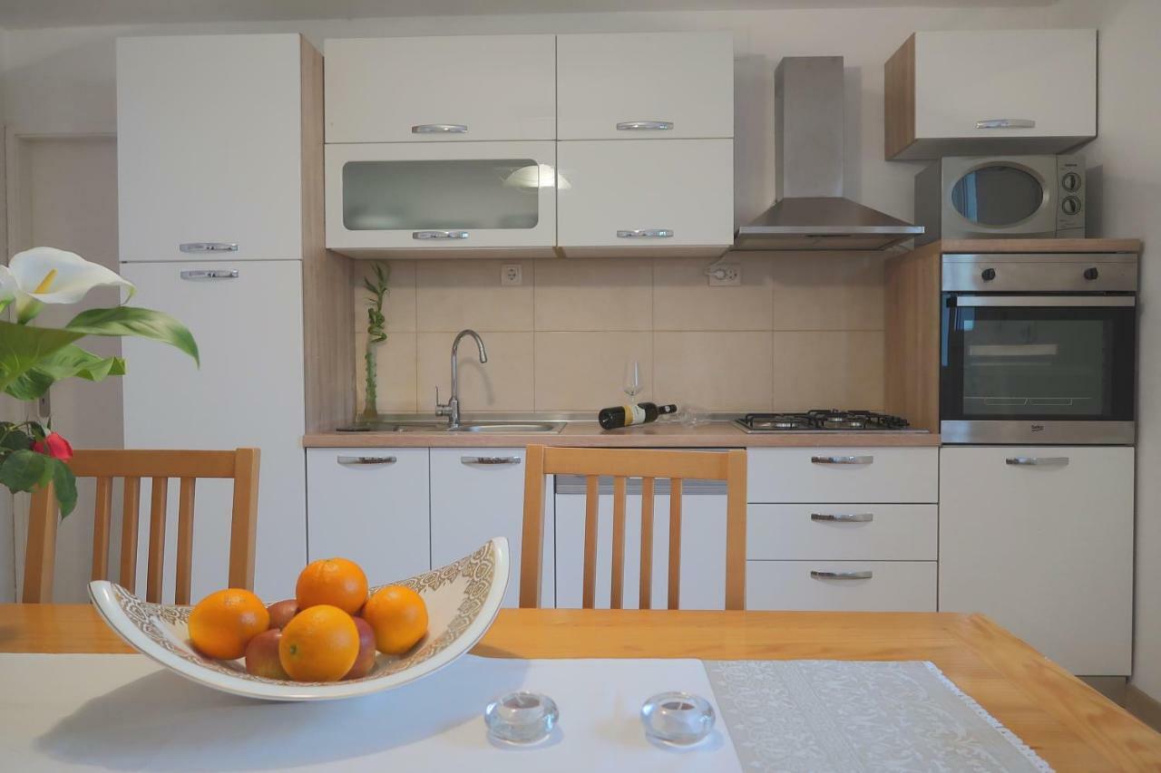 Studio Apartman Mia Stobreč Zewnętrze zdjęcie